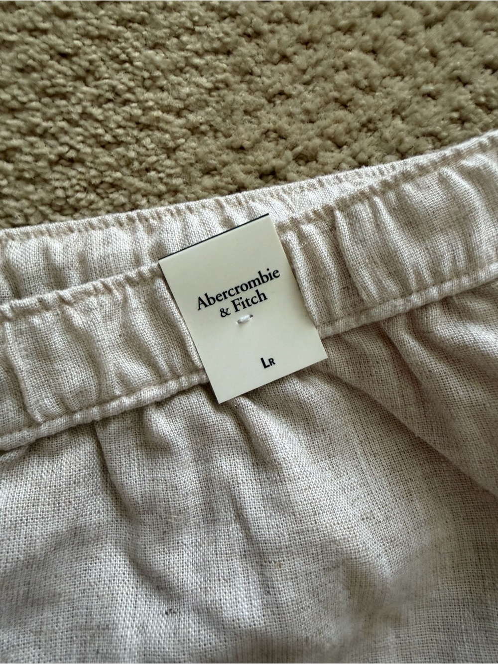 Abercrombie & Fitch Women's Oatmeal Drawstring Linen Shorts - Picture 2 of 5